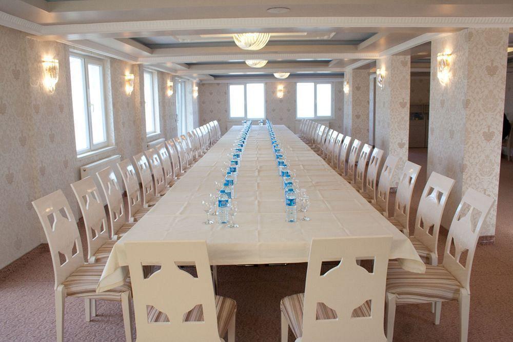 Grand Atakum מלון